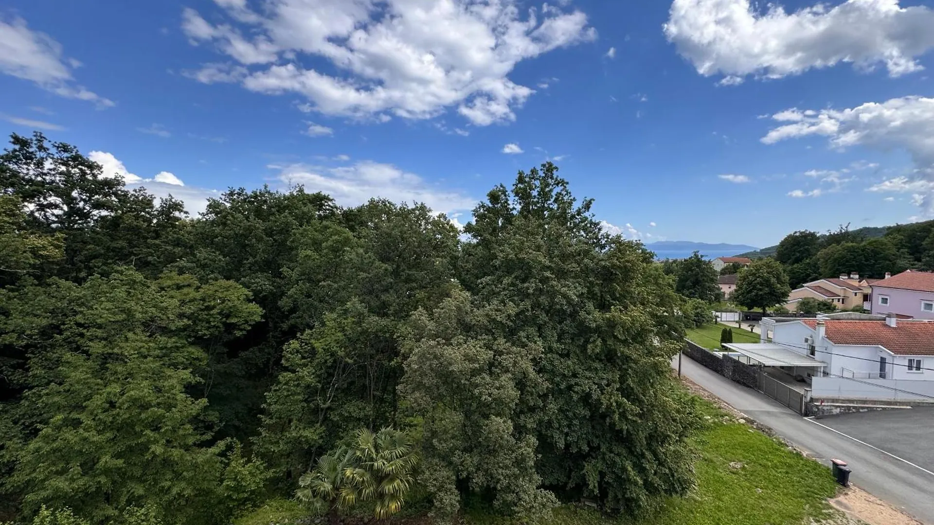 Chic Spacious Apartment Surrounded By Nature Near Opatija Matulji